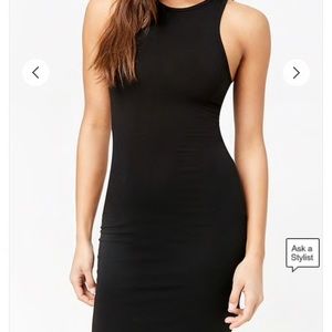 Black fitted fitted dress